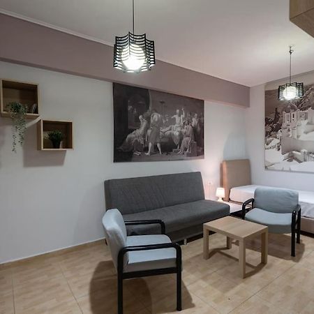 Metaxourgio 2Nd Floor Apartment Атина Екстериор снимка