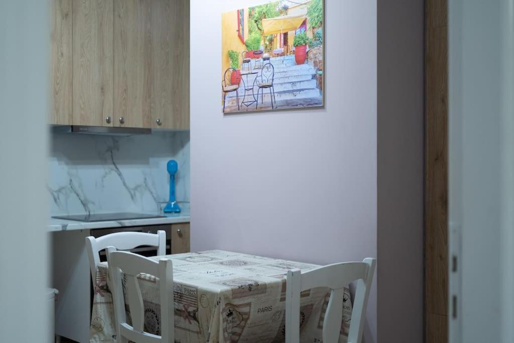 Metaxourgio 2Nd Floor Apartment Атина Екстериор снимка