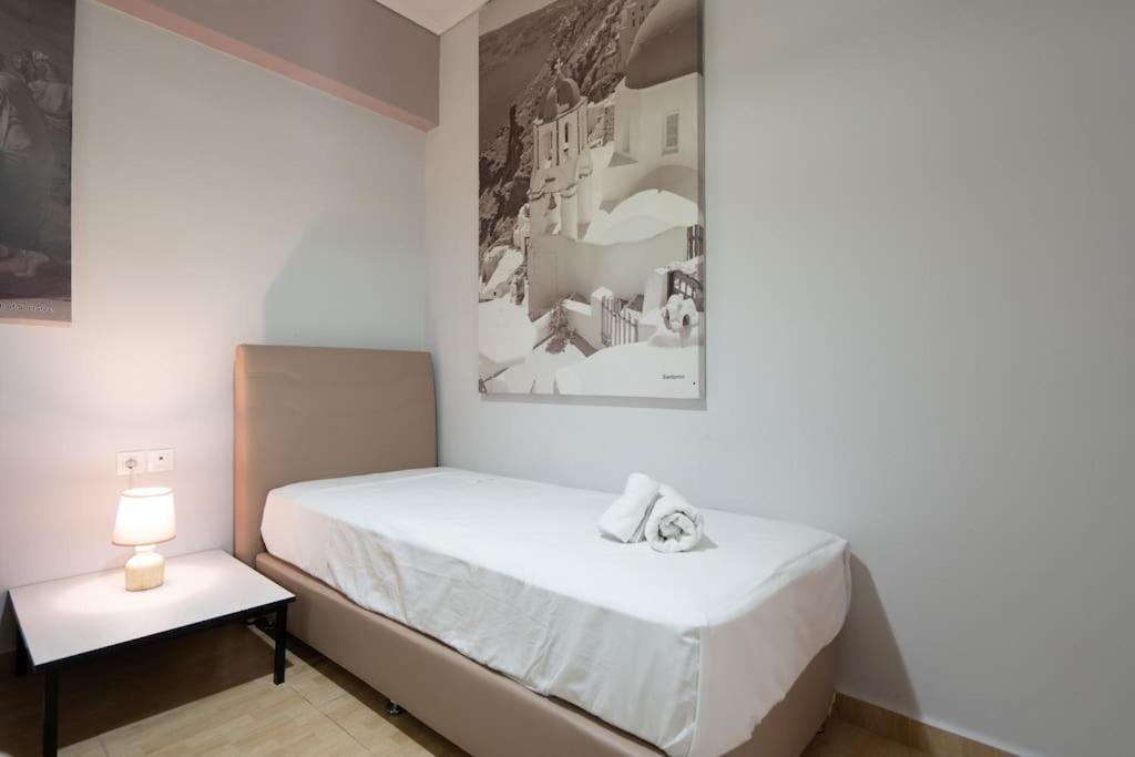 Metaxourgio 2Nd Floor Apartment Атина Екстериор снимка